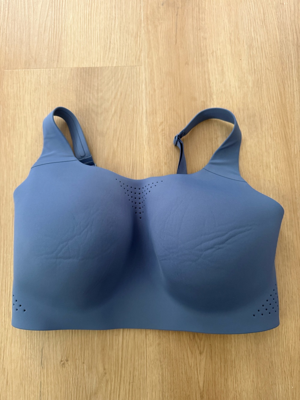NWT Victorias Secret VSX Featherweight Max Sports Bra 38DDD